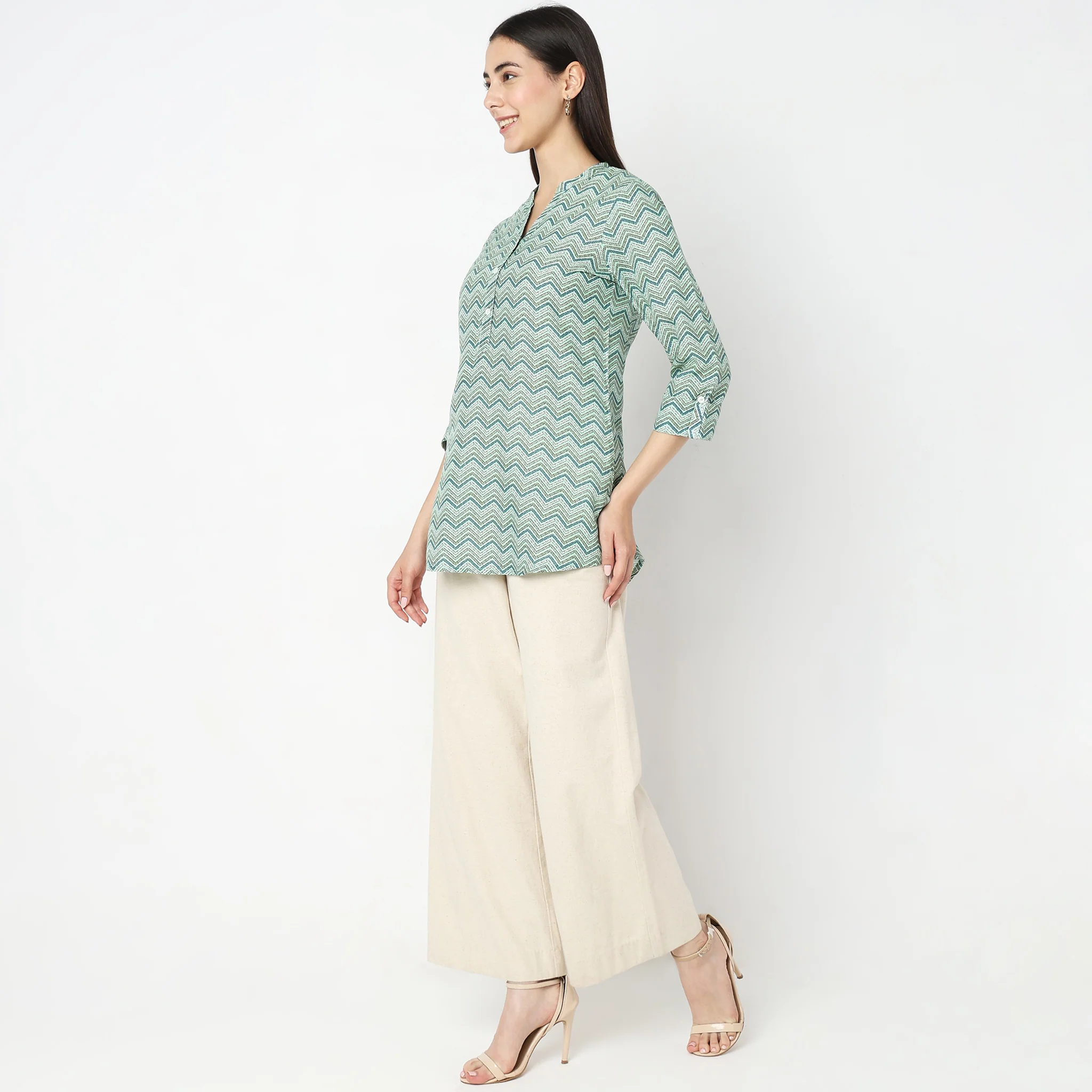 Straight Fit Printed Kurta - Image 5