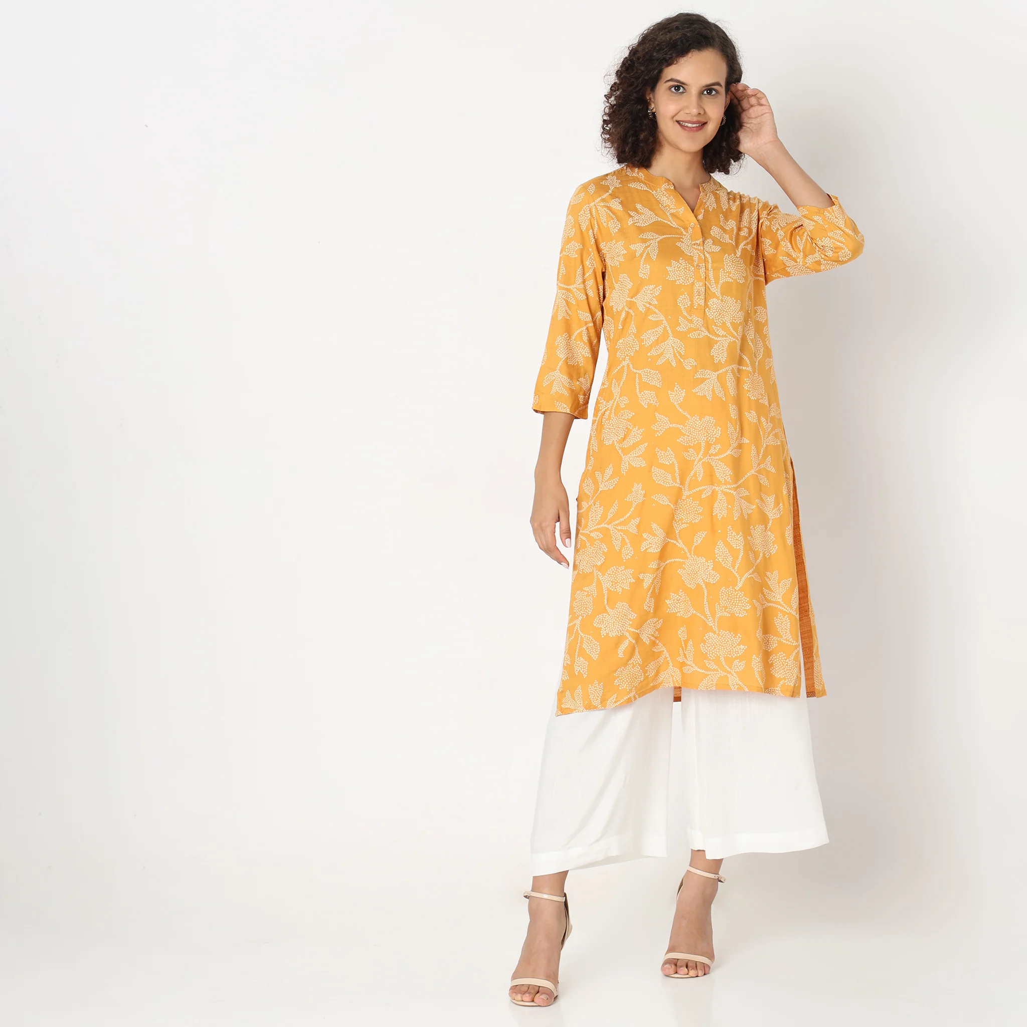 Straight Fit Printed Kurta - Image 7