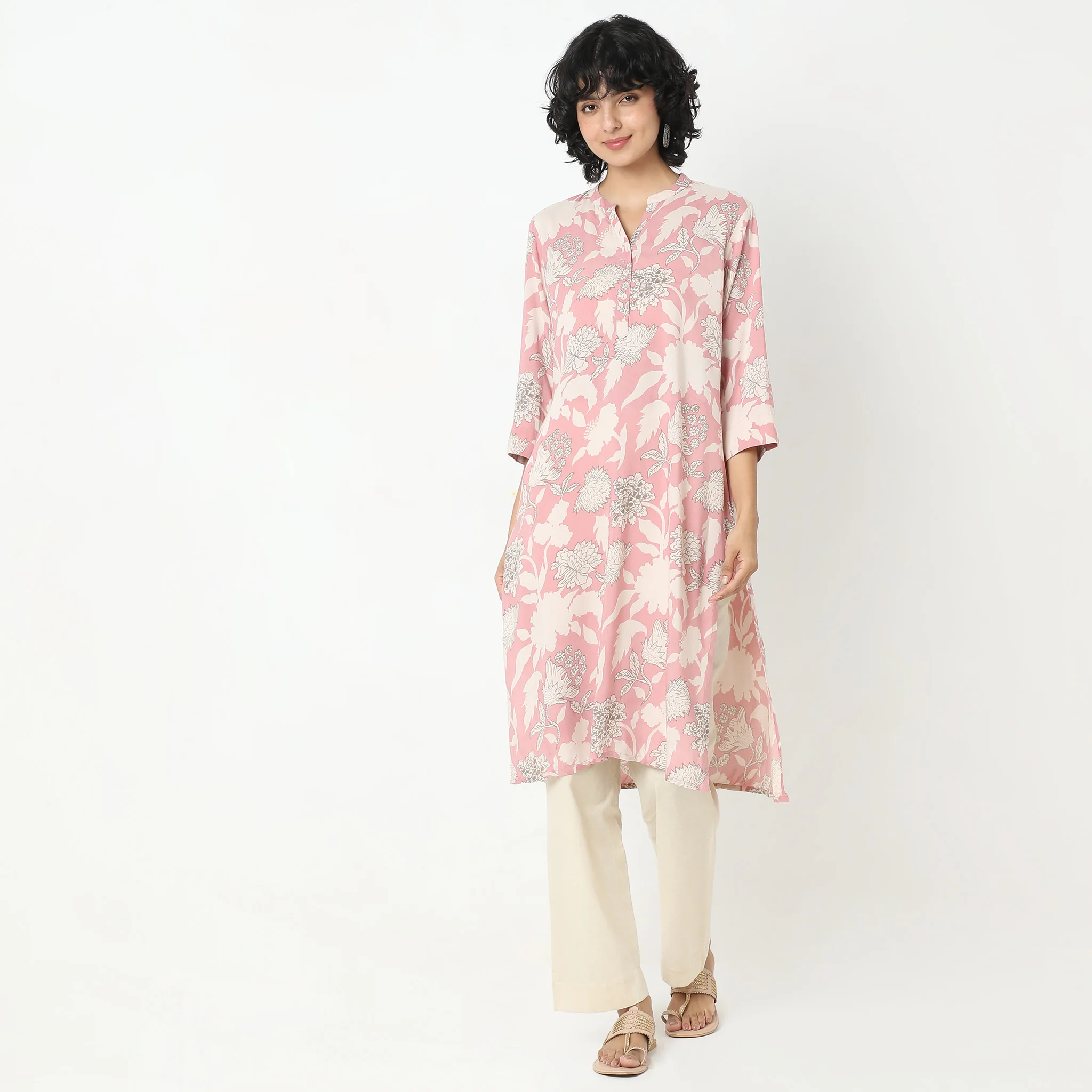 Straight Fit Printed Kurta - Image 2