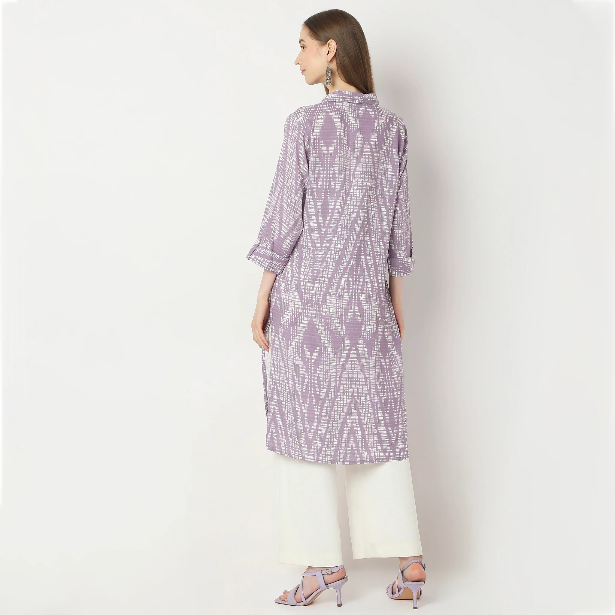 Straight Fit Printed Kurta - Image 8