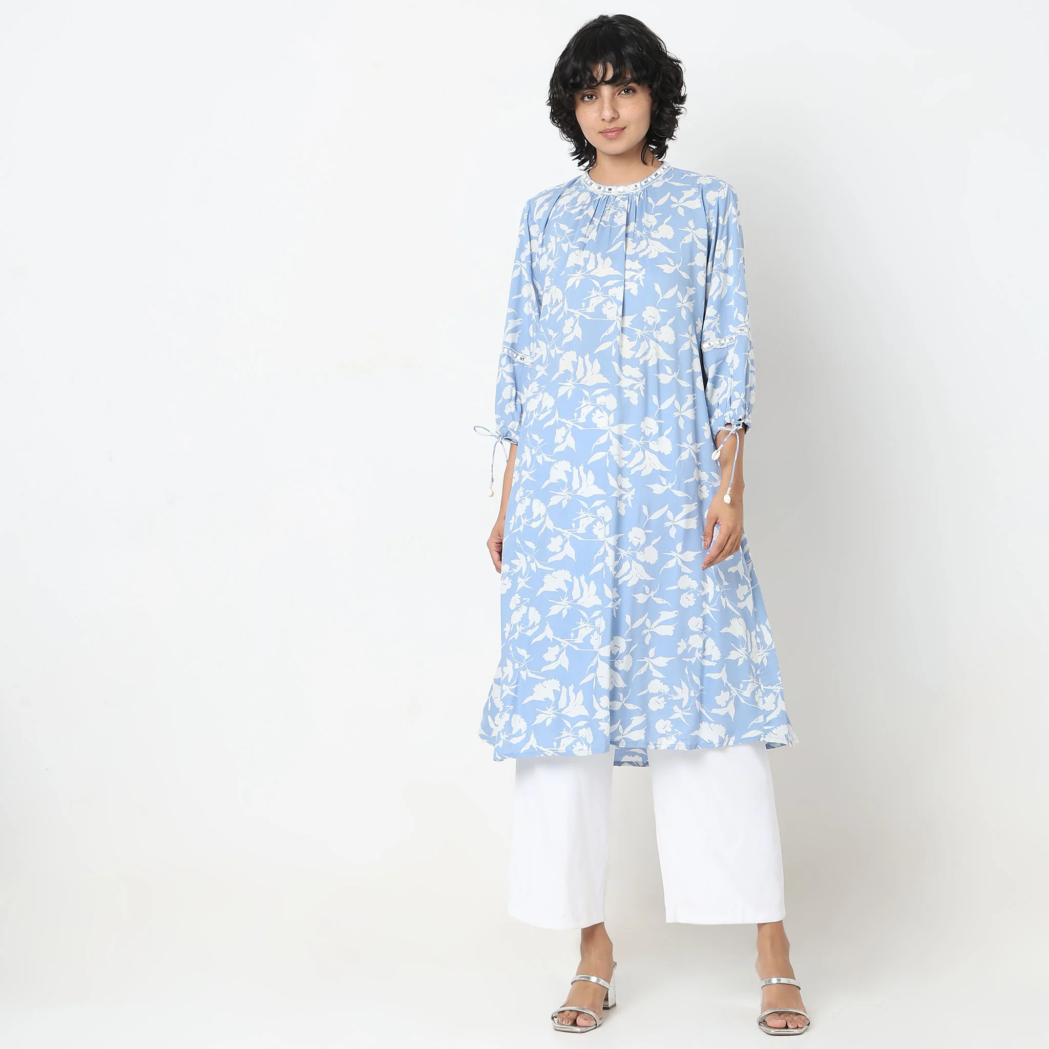 Straight Fit Printed Kurta - Image 2
