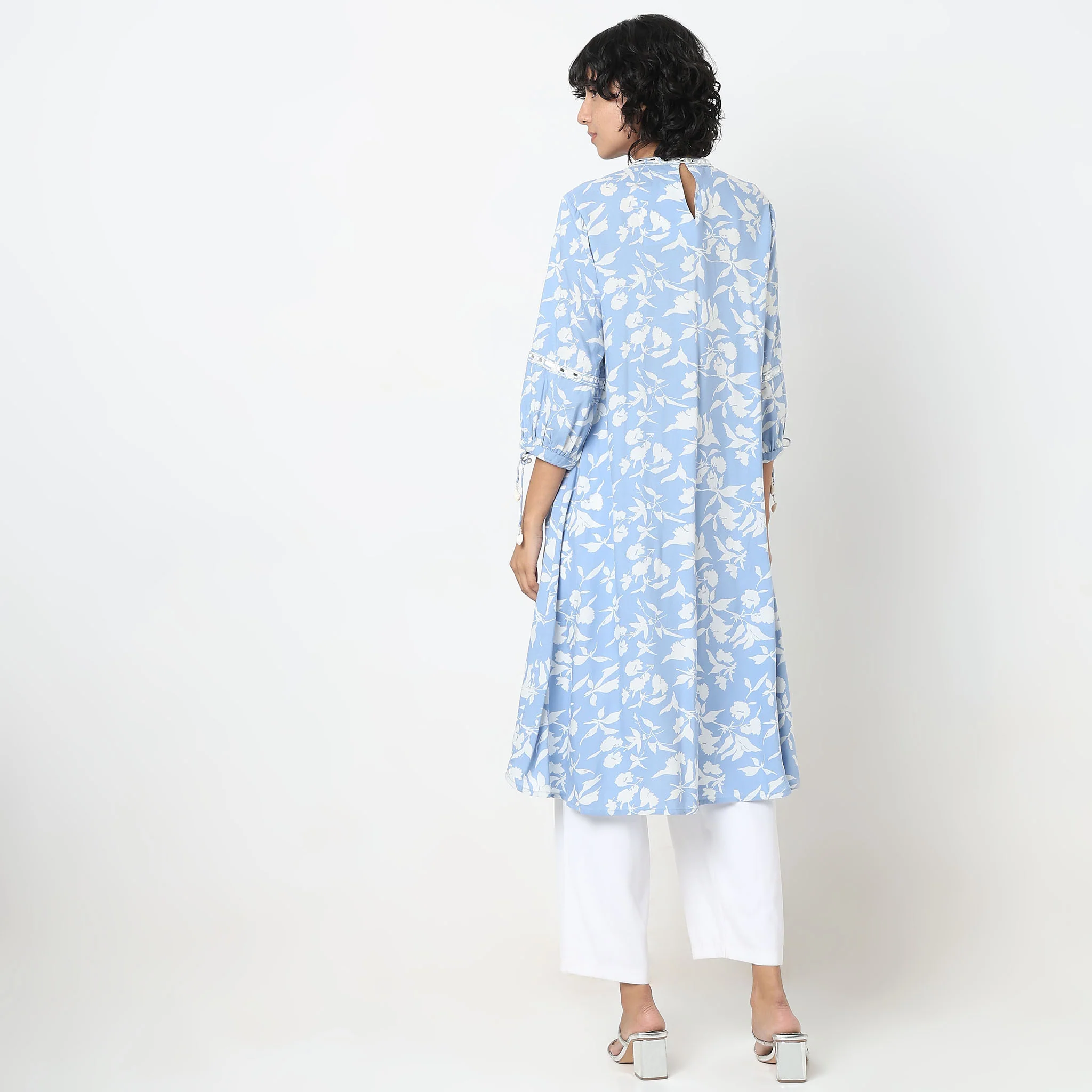 Straight Fit Printed Kurta - Image 3