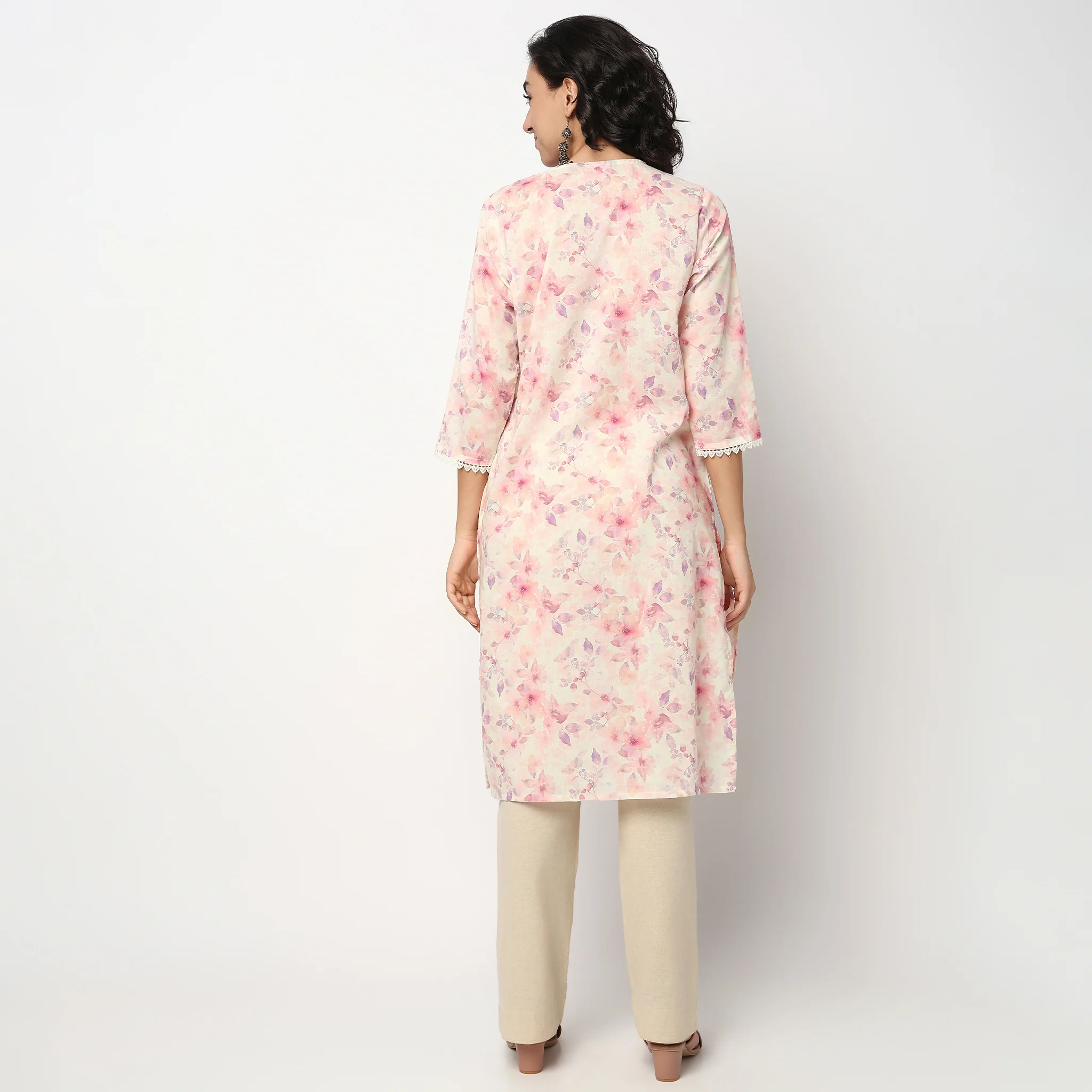 Printed V-Neck Kurta - Image 8