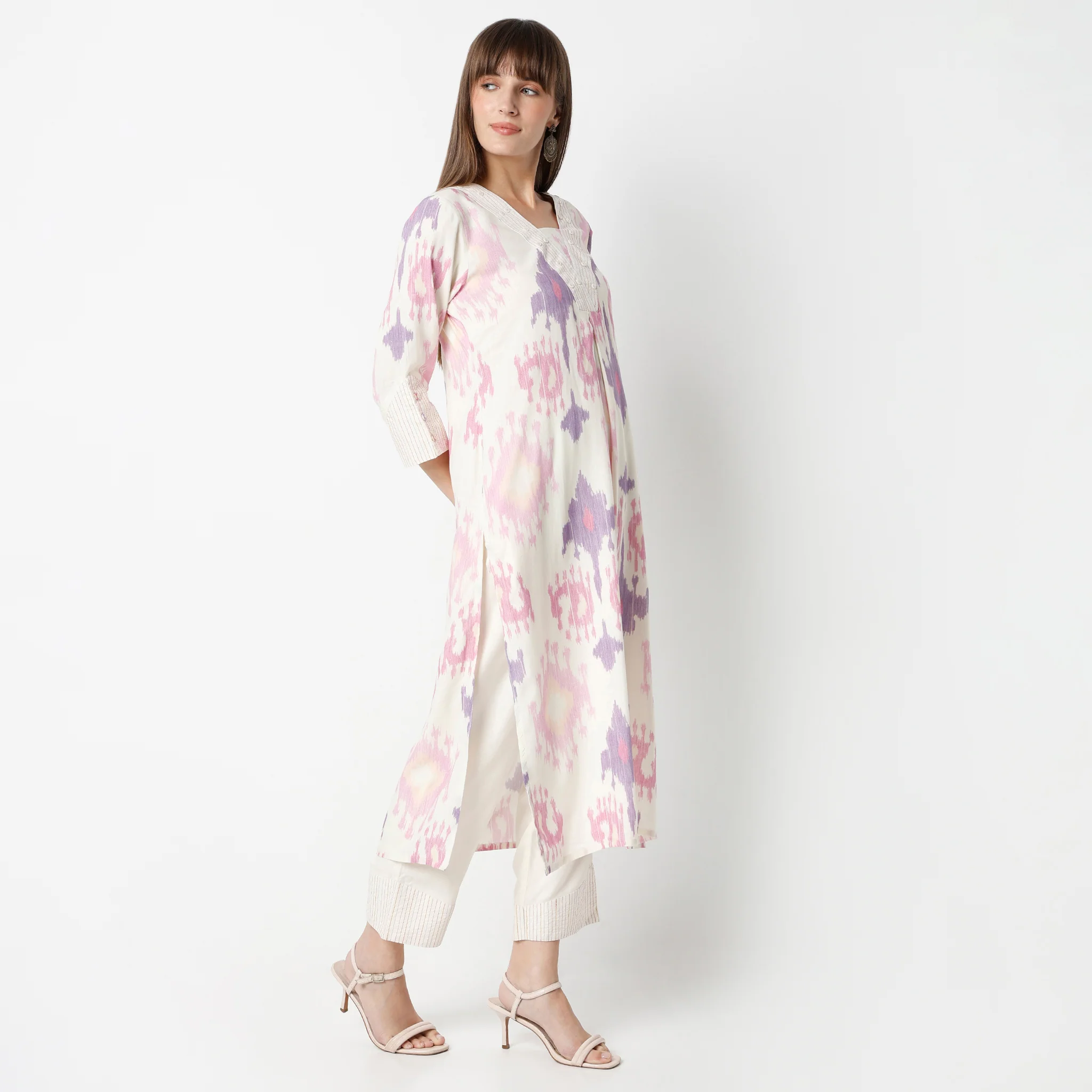 Straight Fit Printed V-Neck Kurta With Pant Set - Image 2
