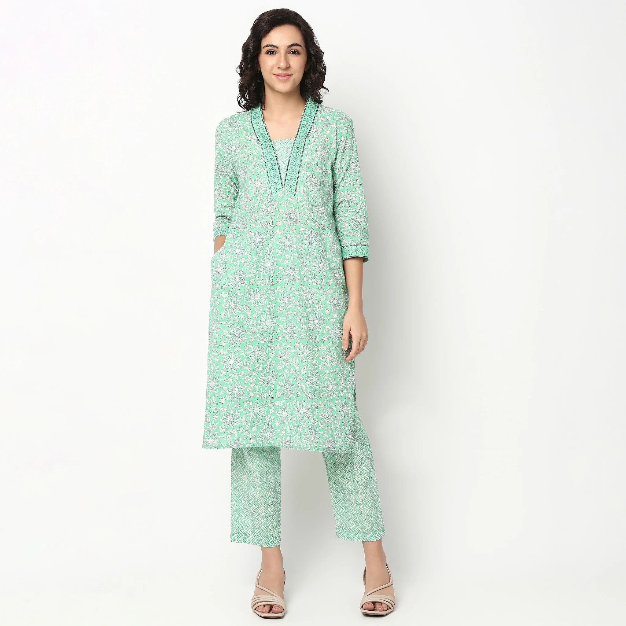 Printed V-Neck Cotton Kurta and Pant With Dupatta Set - Image 7