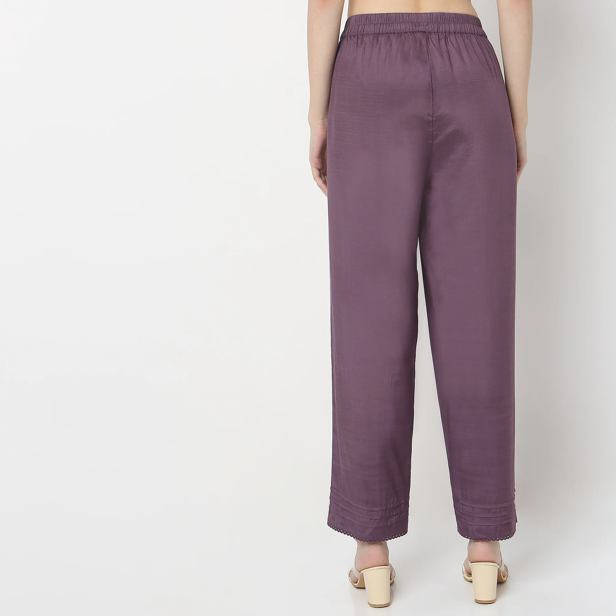 Straight Fit Solid Mid Rise Pants - Image 3