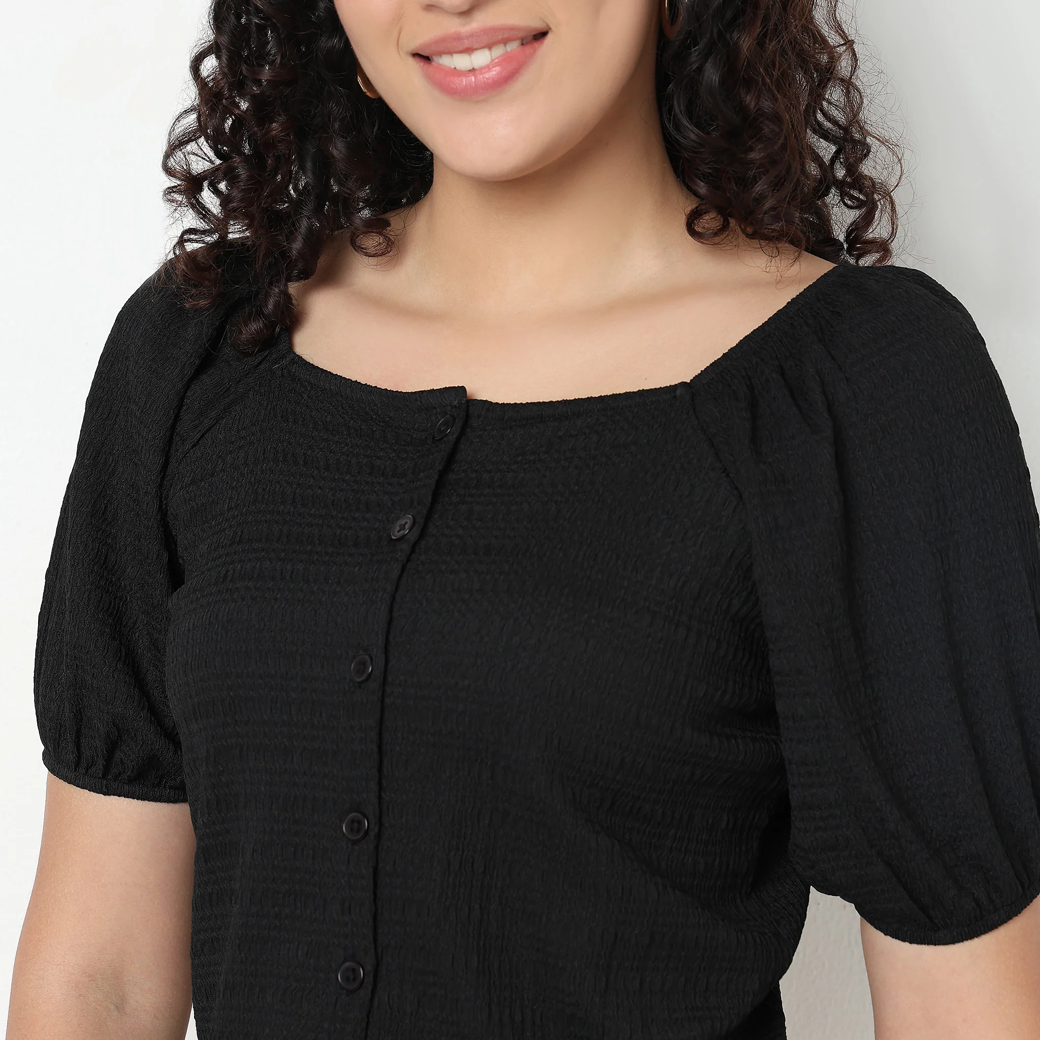 Structured Cropped Top with Puff Sleeves - Image 4
