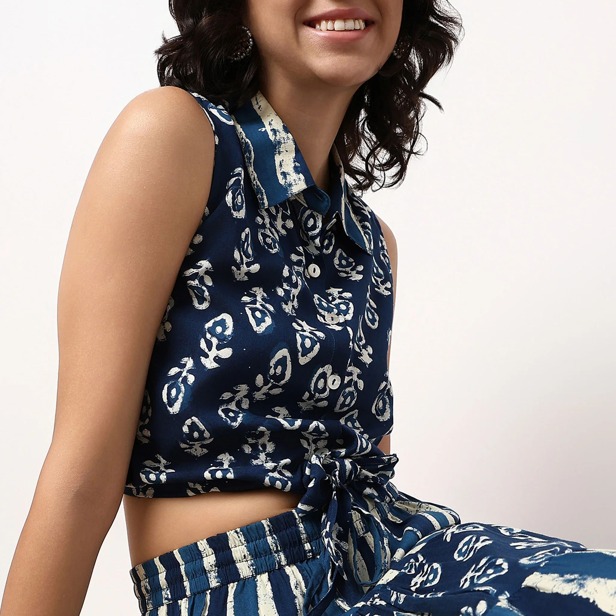 Tie-Up Sleeveless Crop Top - Image 4