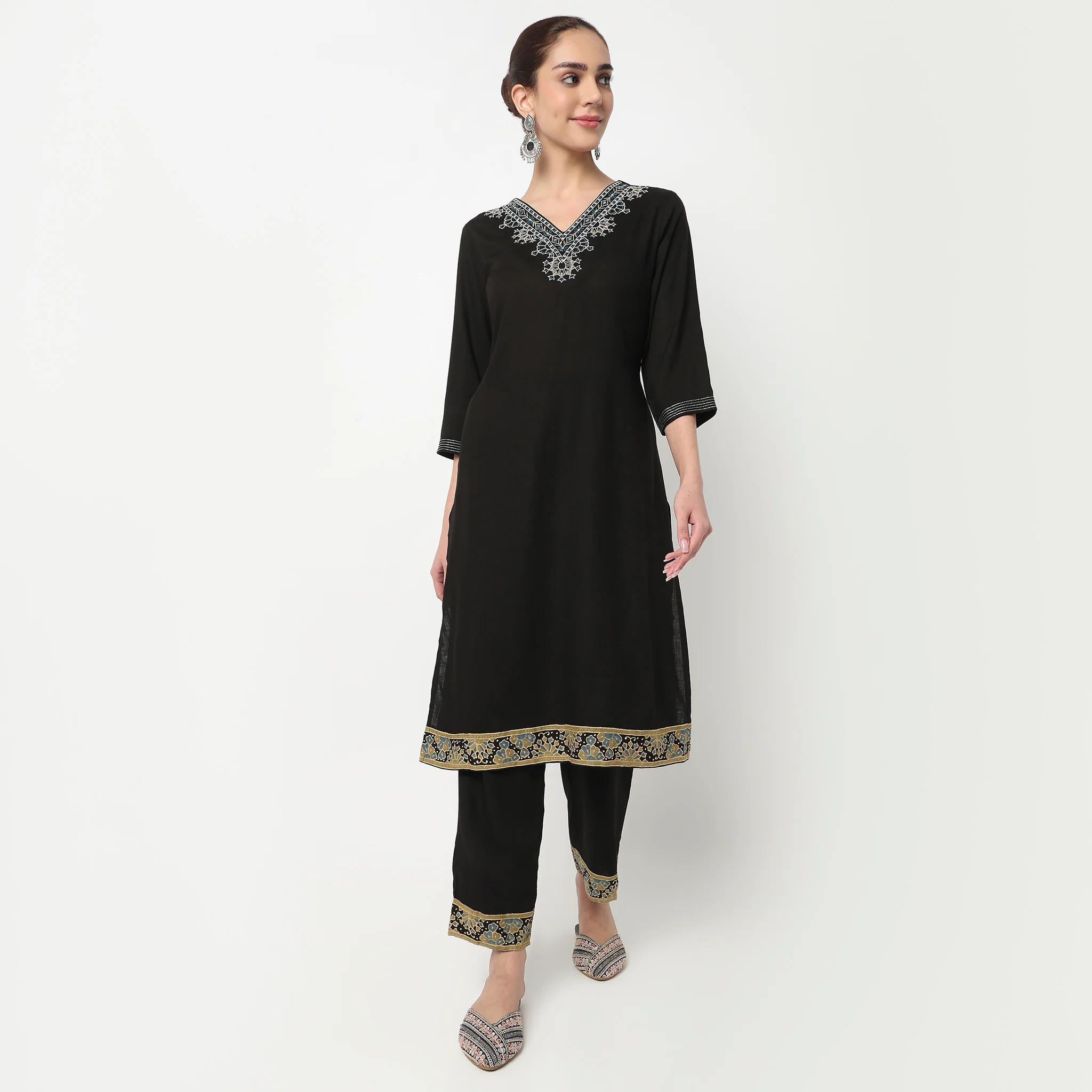 V-Neck Embroidered Straight Kurta with Pant & with Dupatta Set - Image 2