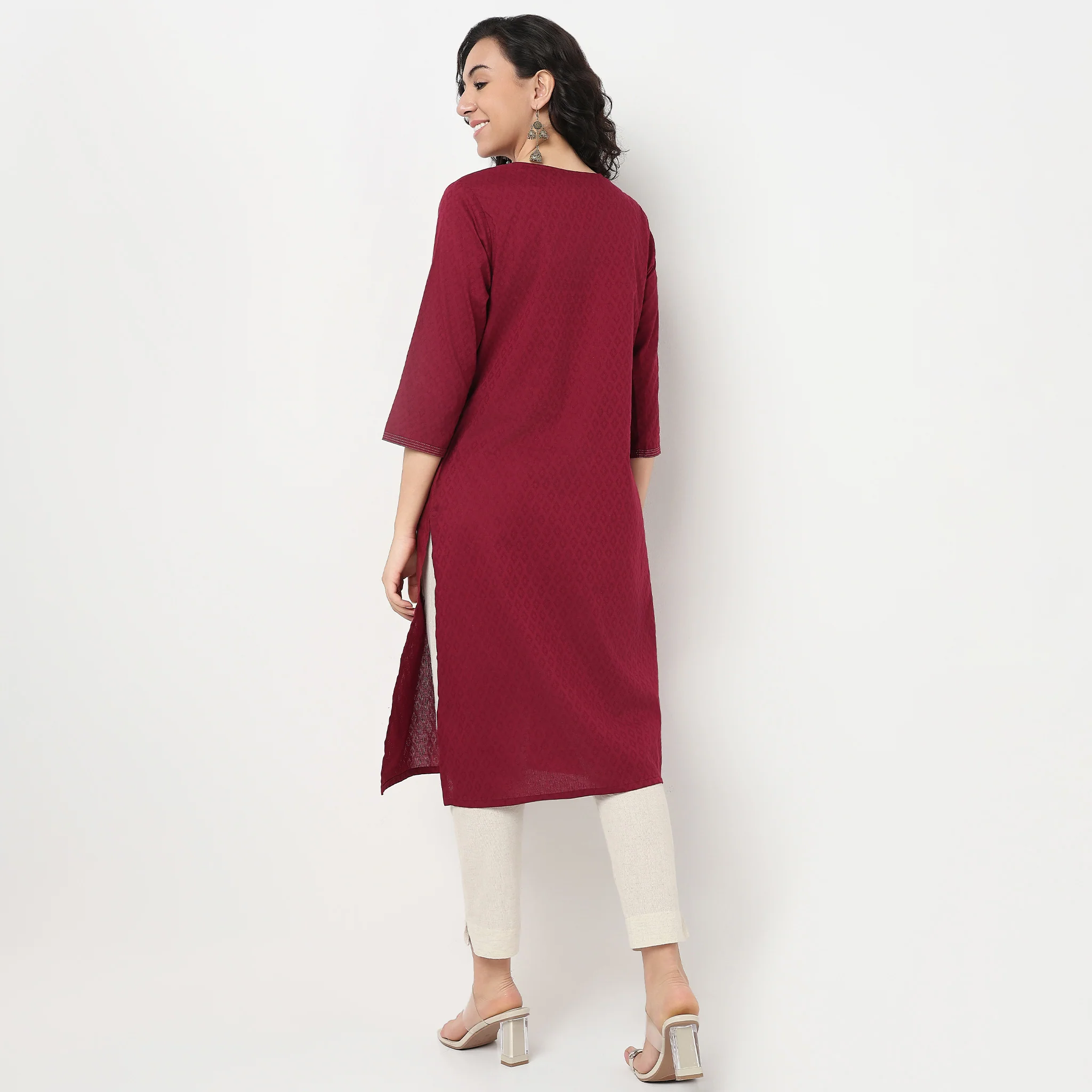 V Neck Embroidered Yoke Cotton Dobby Kurta - Image 3