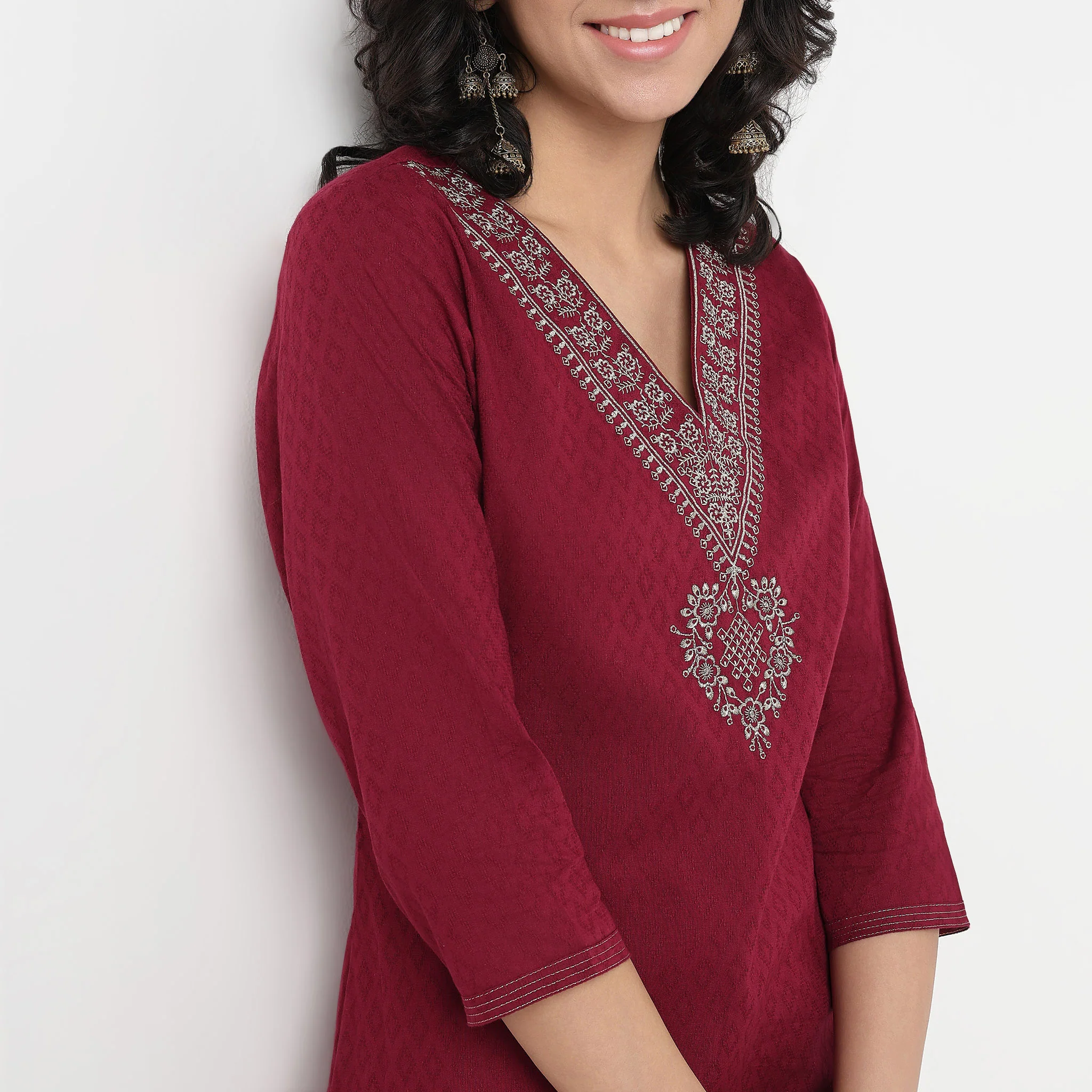V Neck Embroidered Yoke Cotton Dobby Kurta - Image 4