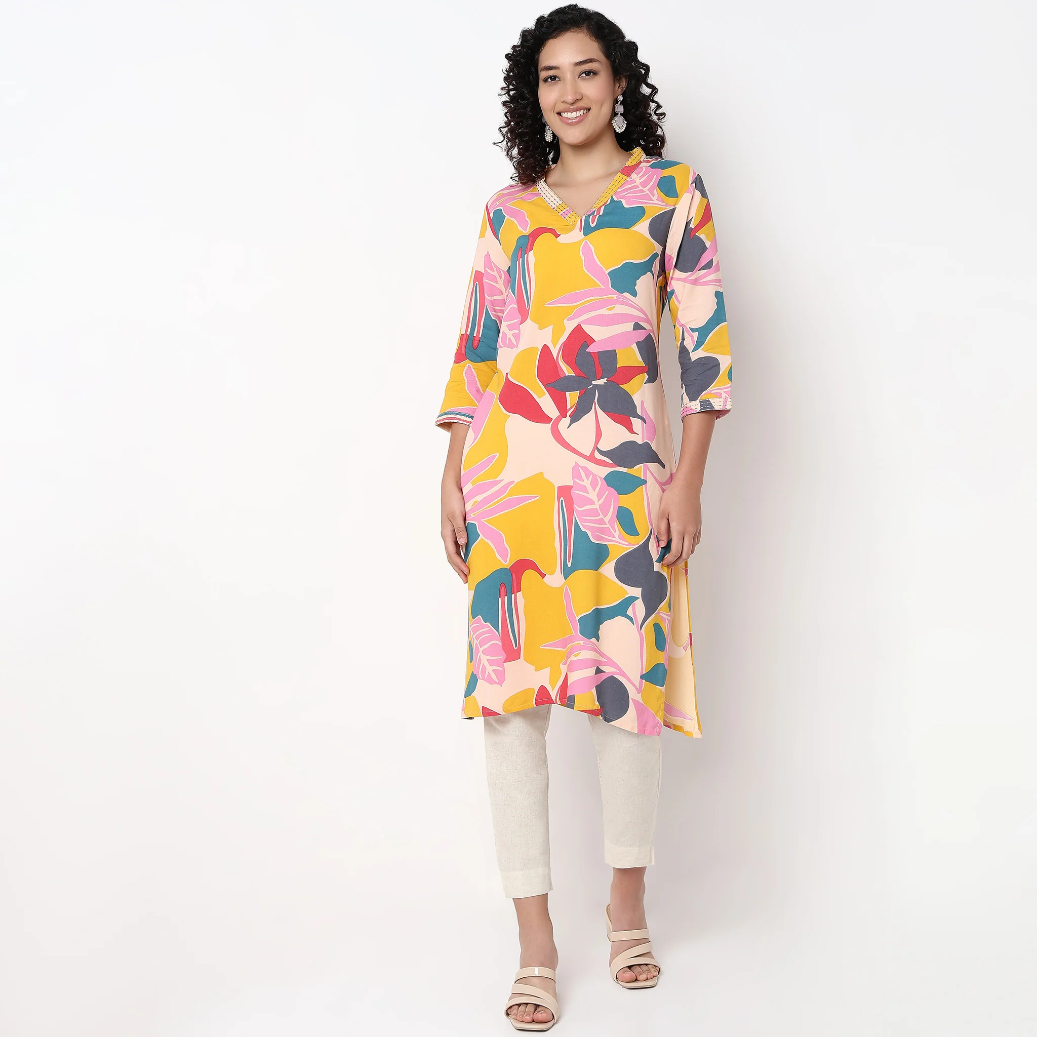 V-Neck Printed Calf Length Straight Kurta - Image 2