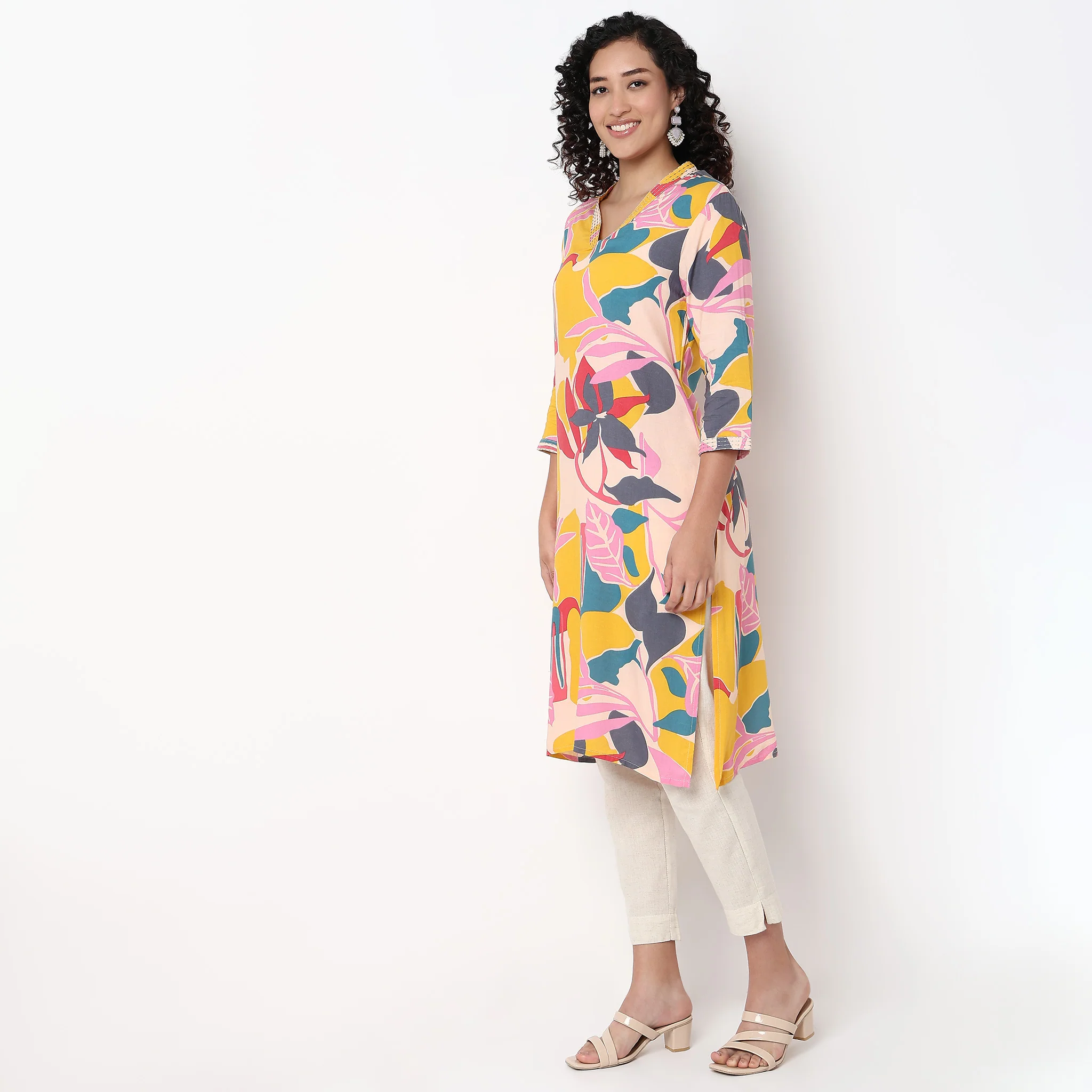 V-Neck Printed Calf Length Straight Kurta - Image 5