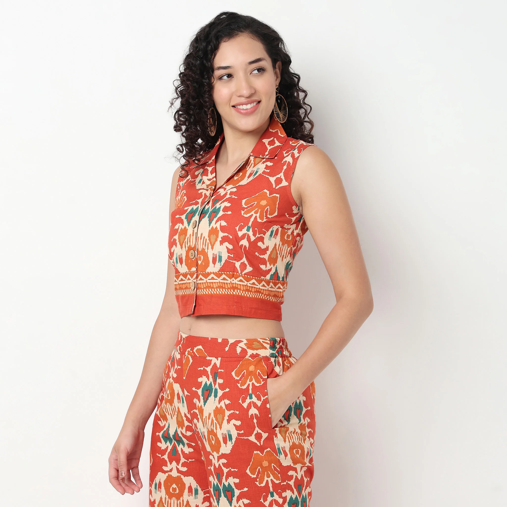 Printed V-Neck Crop Top - Image 5