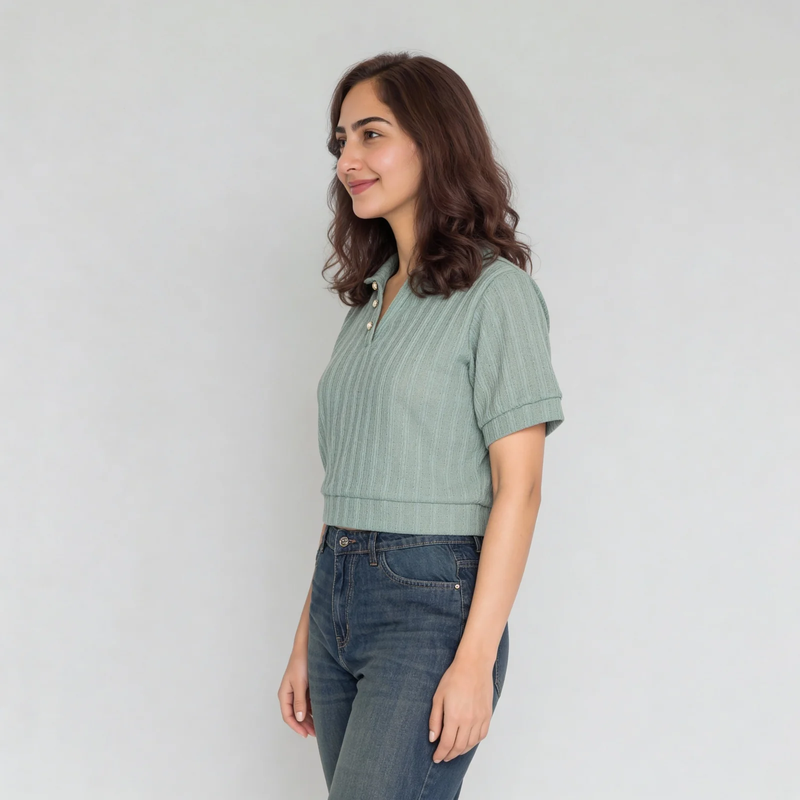 V-Neck Slim Fit Cropped T-Shirt - Image 5