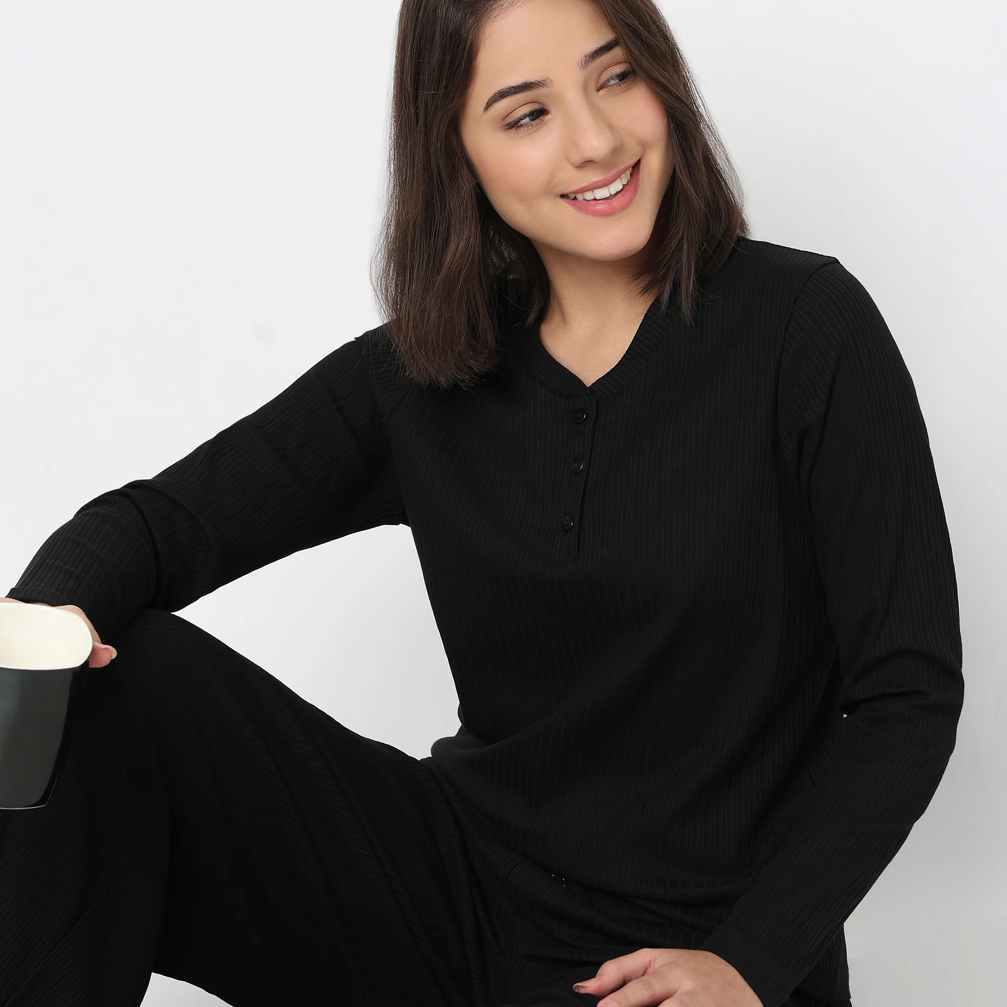 V-Neck T-Shirt with Pyjama Sleepwear Set - Image 4