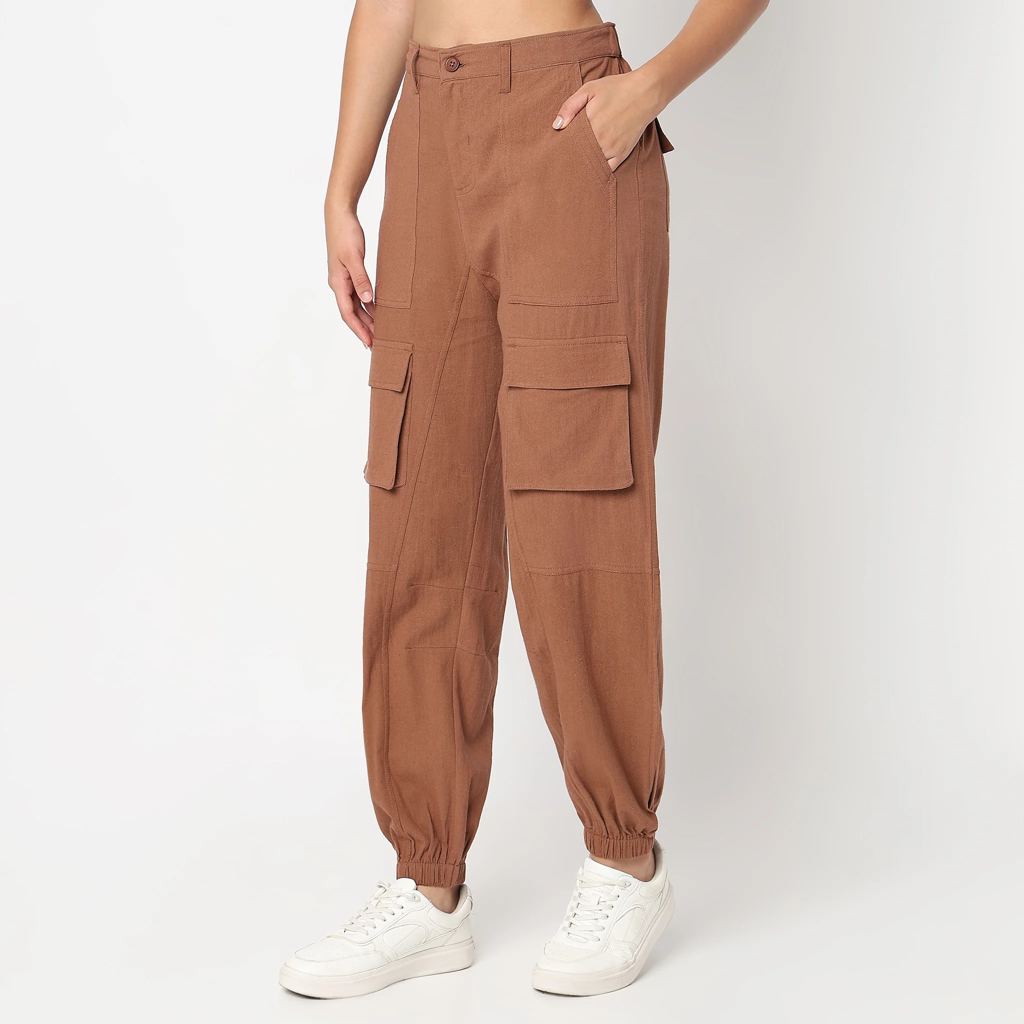 Betty Fashion Pants With Patch Pockets - Image 15